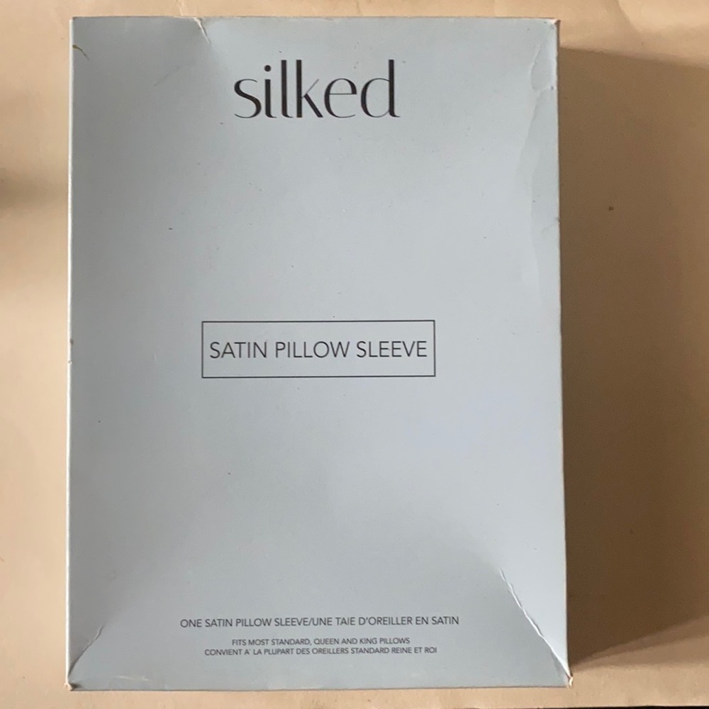 Silked Satin Pillow Sleeve
